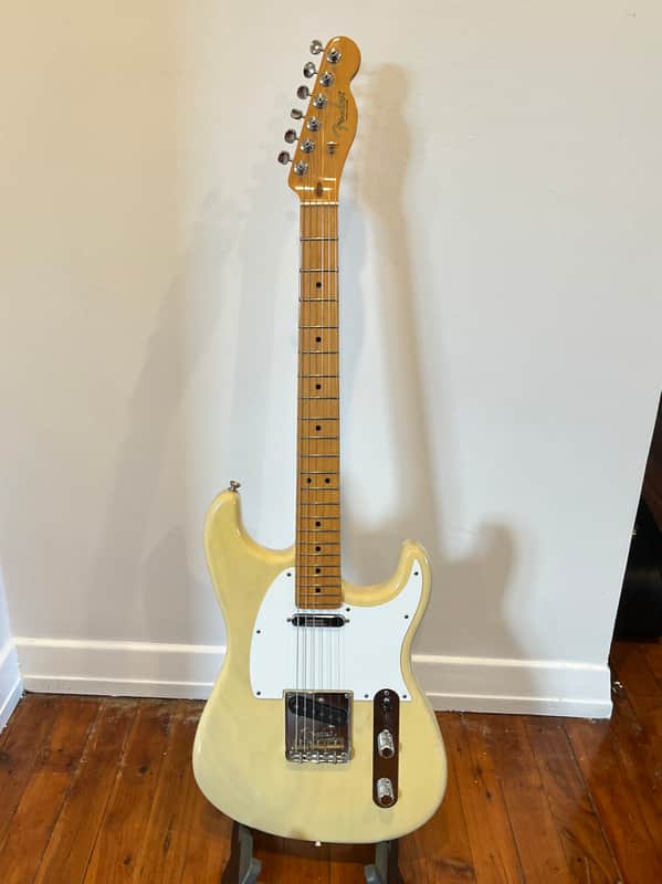 Fender US Telecaster Paranormal Series Whiteguard Strat
