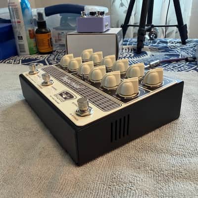 Tone King Imperial Preamp 2025 - Present - Cream / Black image 3