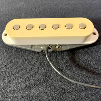 Single Coil Pickup with Aged Cover, plus Screws and Springs (Aged White) image 1