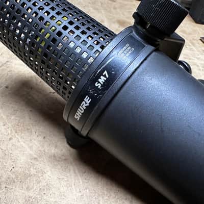 Shure SM7 Cardioid Dynamic Microphone - NICE! image 1