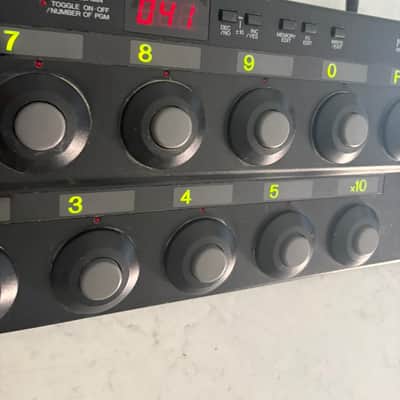 Yamaha MFC10 MIDI Foot Controller 2010s - Black image 3