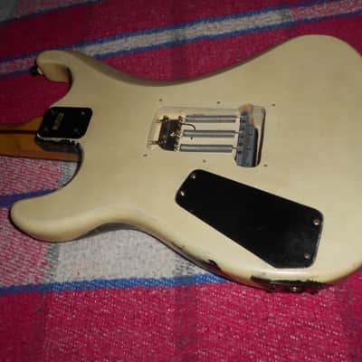 Kramer Striker Baretta 1980's Black & White Spiral image 8