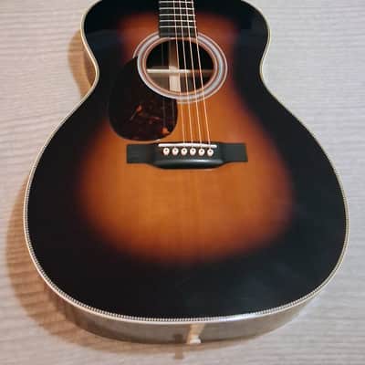 Martin OM-28 2022 - Sunburst image 2