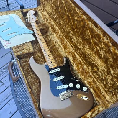 Fender Bruno Mars Signature Stratocaster 2023 - Mars Mocha image 7
