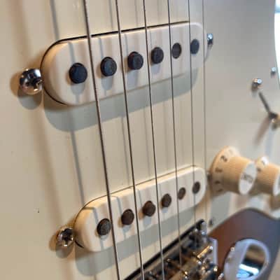 Fender American Standard Stratocaster with Rosewood Fretboard 2008 - 2016 - 3-Color Sunburst image 6