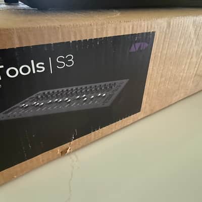 Avid S3 Control Surface and Dock S3 2020 - black image 5