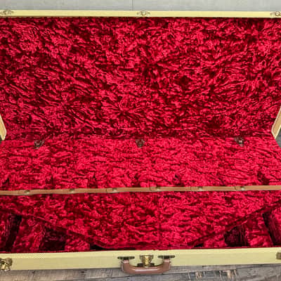 Fender Classic Series Tweed 7 Guitar Case Stand image 3