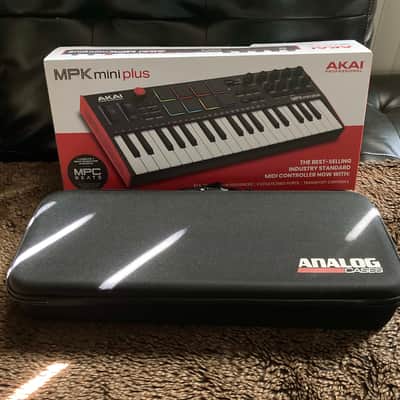 Akai MPK Mini Plus 🎹 + Akai LPD8 MK2 🥁 + Case 💼  (PACKAGE DEAL) - NEW