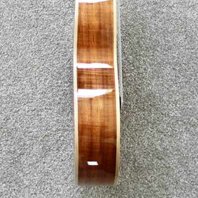 Big Island Ukulele Company K5A-CTU Artist Series 5A Curly Koa Concert Ukulele W / Carrying Case image 7