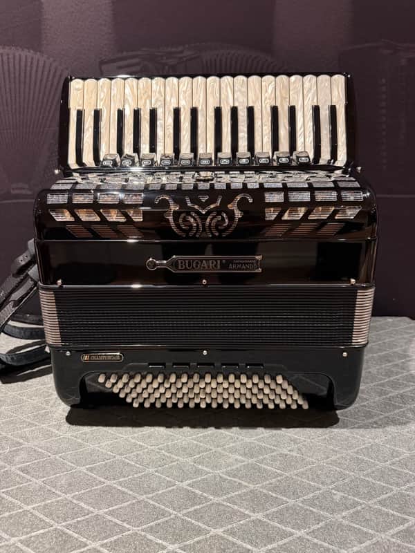Bugari Armando 248CHC 2026 - Black with White Pearl keyboard and Black Semitones image 1