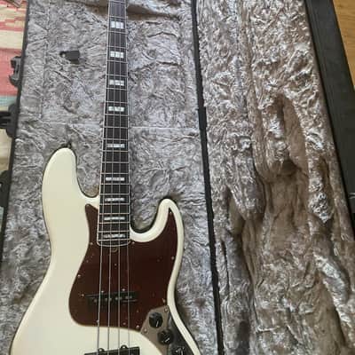 Fender American Ultra Jazz Bass with Rosewood Fretboard 2019 - Present - Arctic Pearl image 2