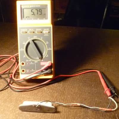 1976 Fender Stratocaster Pickup / Cover image 6