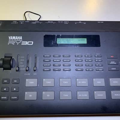 Yamaha RY30 - Digital Drum Machine - needs new battery