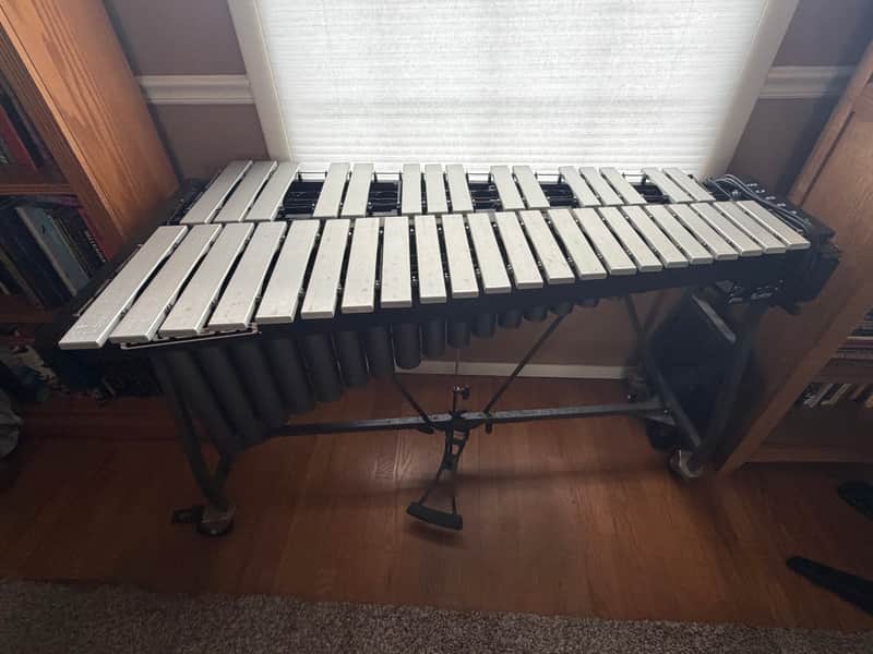 Musser M48 Pro Traveler Vibe Silver 3-Octave image 1