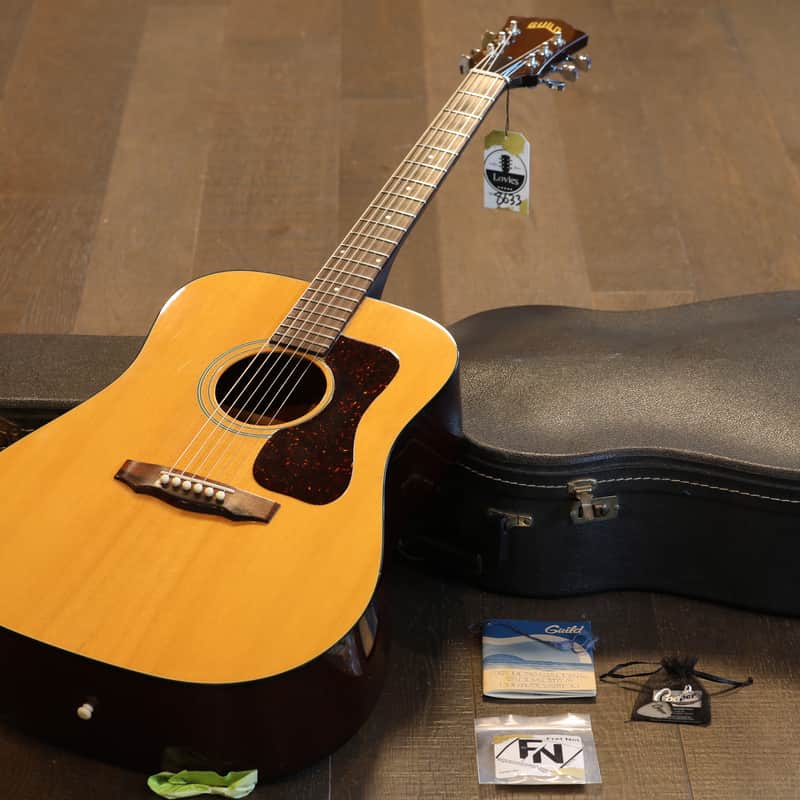 1980 Guild D-35NT Natural