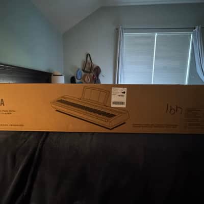 Yamaha P71B unopened image 2