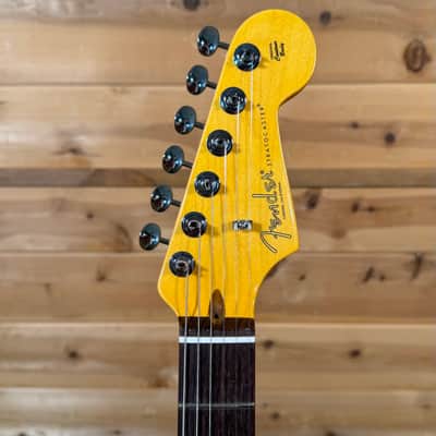 Fender American Professional Classic Stratocaster Electric Guitar - Faded Sherwood Green Metallic image 3