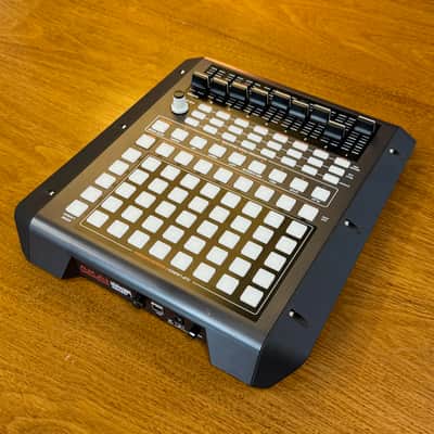 Akai APC20 2010s - Black image 5