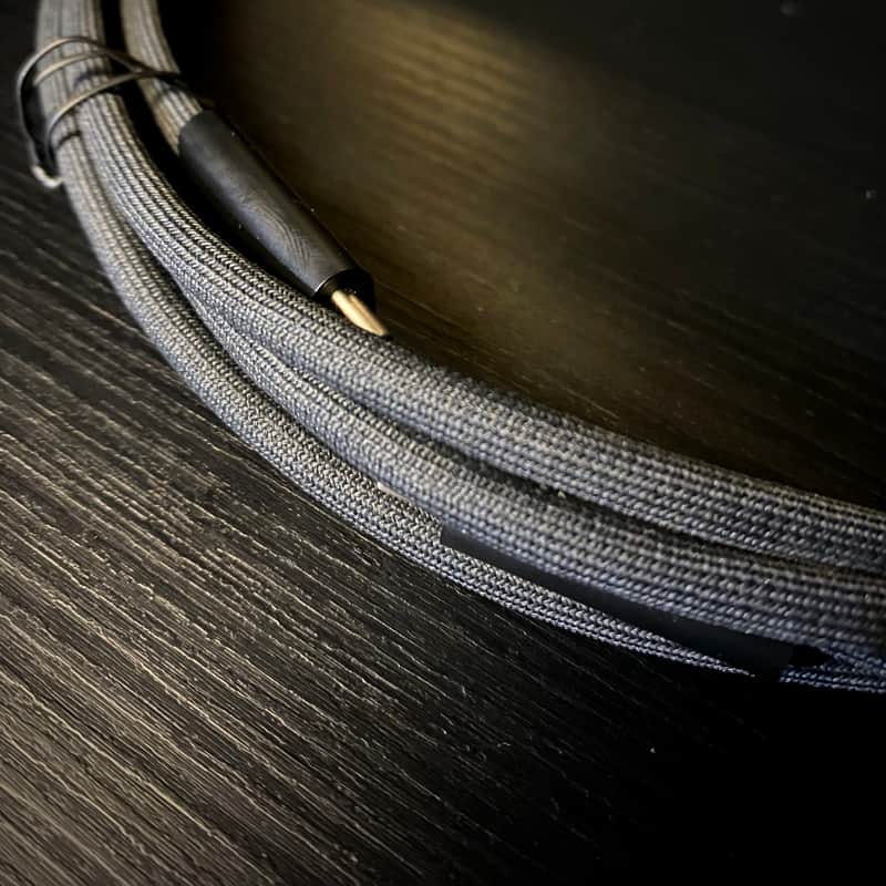 2025 Apple Thunderbolt 4 pro 3m Grey