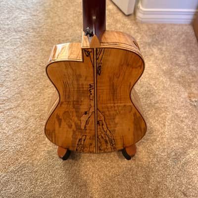 Hozen Green Label German Spruce/Spalted Maple Tenor Ukulele 2026 image 8