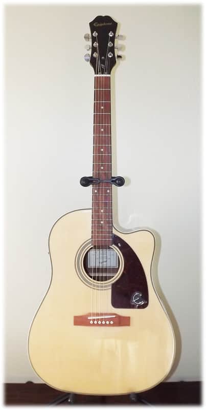 Epiphone J-15 EC Acoustic/Electric Natural with Hard Shell Case image 1