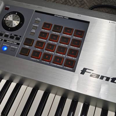Roland Fantom G7 ✅ Ultimate 76-Key Workstation Flagship ✅ Advanced SonicCell Sound Engine ✅ Fully Checked & Cleaned ✅ Massive Color Display & Sequencing Power ✅ FREE Worldwide Shipping image 11
