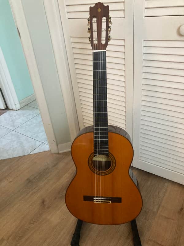 Yamaha G 235 II 1980 - Natural image 1