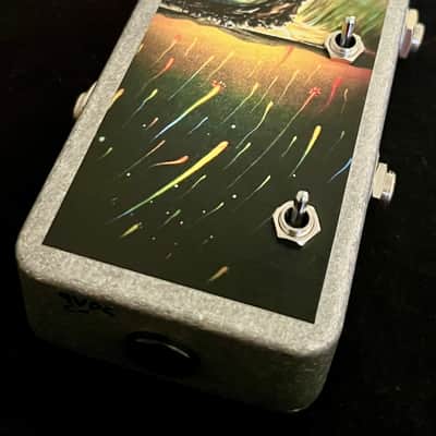 Saturnworks 2-Channel Dual Mono / Stereo Guitar or Bass Buffer Pedal with Phase Inverting Switches + Neutrik Jacks - Handcrafted in California image 2