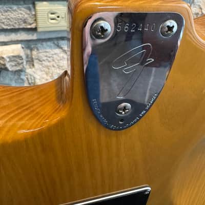 Fender Stratocaster with 3-Bolt Neck, Maple Fretboard 1975 - Natural image 17