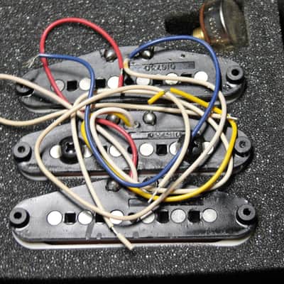 Fender American Standard STRAT Pickups Delta Tone System-Set of Three image 6