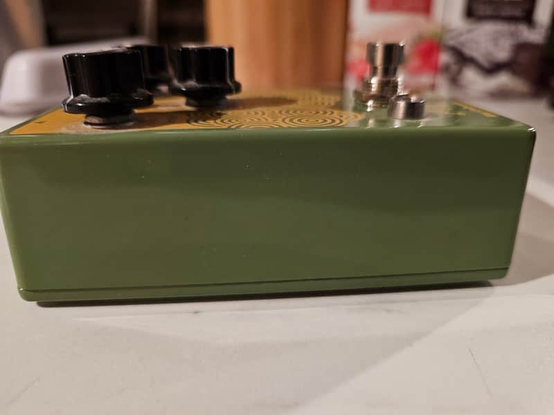 EarthQuaker Devices Plumes Small Signal Shredder