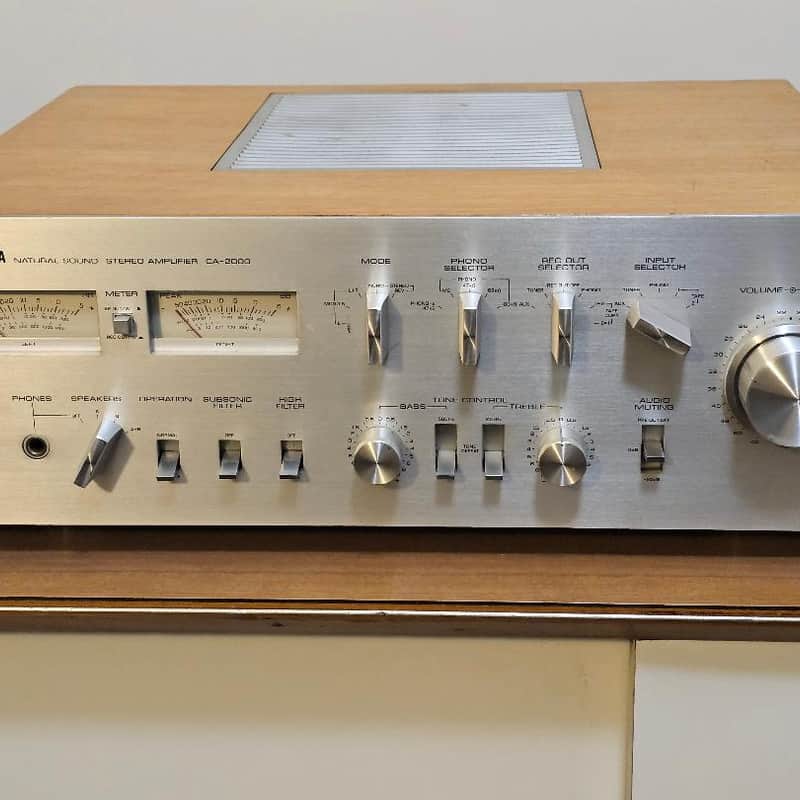 1970’s Yamaha CA 2000 Woodgrain