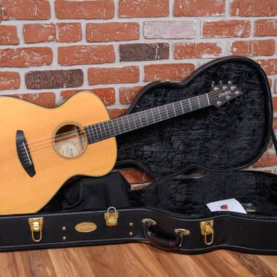 Breedlove Oregon Series Concert Semi-Gloss Natural/ Satin Sitka Spruce Top/ Myrtle Wood Back&Sides 2016 w/OHSC image 2