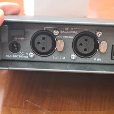 Sennheiser 🎧🎚️ Sennheiser SR 300 IEM G2 D Stereo Transmitter | 786–822 MHz | Adapter & Antenna | Near Mint / Unused image 7