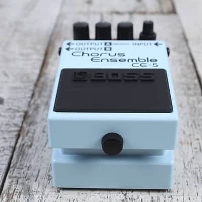 Boss CE-5 Stereo Chorus Ensemble Pedal Electric Guitar Chorus Effects Pedal image 20