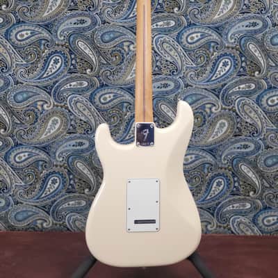Fender Limited Edition Player II Stratocaster Roasted Maple Olympic White image 4