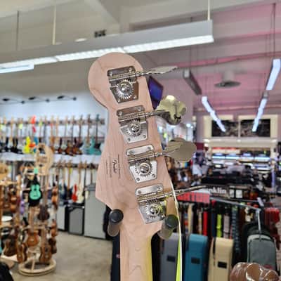 Squier Affinity Jaguar Bass H 2021 - Present - Charcoal Frost Metallic image 4