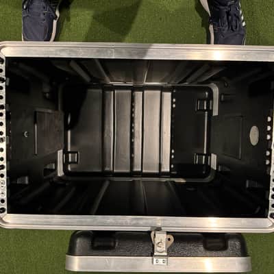 SKB 6 space rack case 2010’s - Black image 4