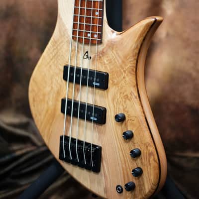 Aquilina Basses Shelby 5 Acoustic Chamber Olive Ash image 4