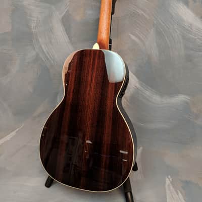 Breedlove Stage Parlor image 4