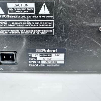 1991 Rare Roland S-750 Digital Sampler Rack Unit image 7
