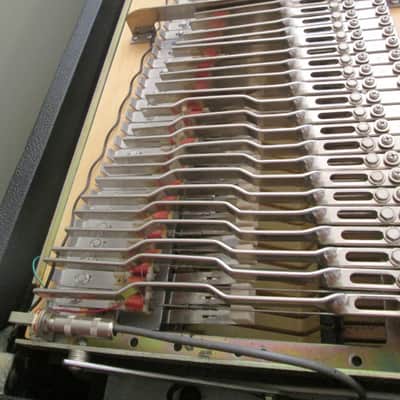 Fender Rhodes Suitcase 73 Fully Restored image 7
