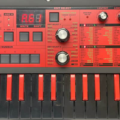 Korg MicroKORG Limited Black Red Edition BKRD w/ Universal power supply, Condenser mic and Original box 37-Key Synthesizer/Vocoder Worldwide Shipment image 4