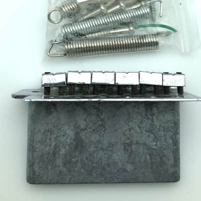 Stratocaster Style Tremolo Vibrato Assembly Chrome image 3