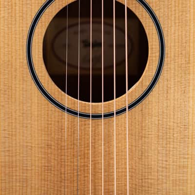 Taylor BT1e Baby Taylor Acoustic-Electric Guitar w/ Gig Bag image 9