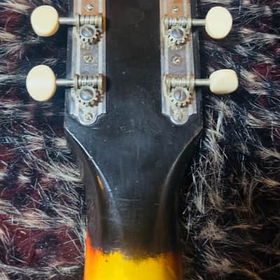1959 Silvertone 1421/1327 1959 - Shaded Sunburst image 9
