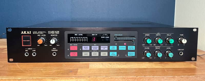 [Excellent] Akai S612 12-Bit Vintage Sampler - Black image 1