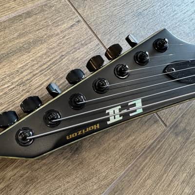 ESP E-II Horizon NT-7B Hipshot 2014 - Present - Black Satin image 3
