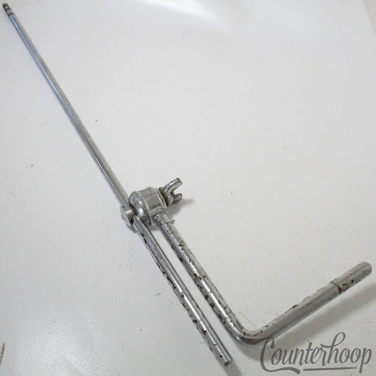 Premier Cymbal L-Arm Ratchet Vintage 60s Chrome 3/8" Elite UK Bass Drum Mount* — main photograph