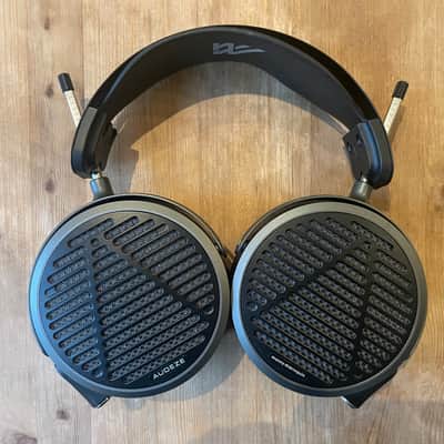 Audeze MM-500 Planar Magnetic Headphones image 4
